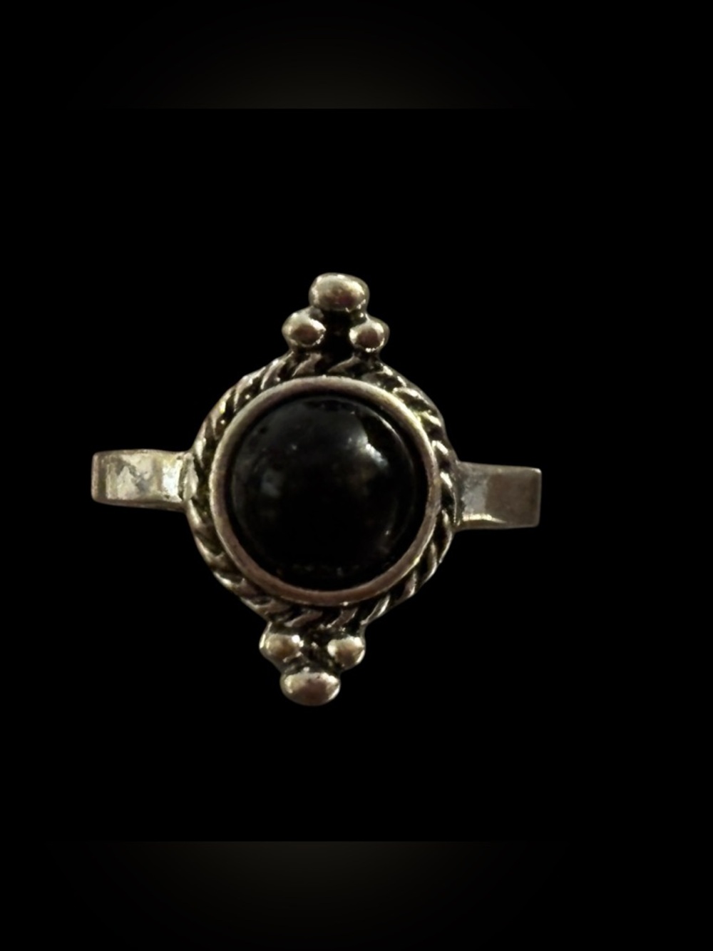 Silver tone Black Onyx like Round Accent Ring size5